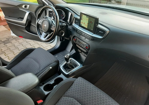 Kia Ceed cena 59990 przebieg: 78000, rok produkcji 2019 z Świecie małe 277